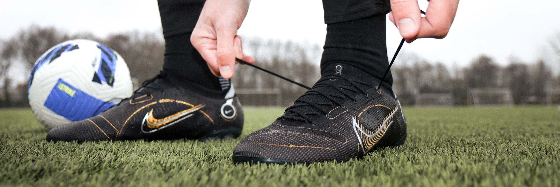 Nike Shadow: het eerste zwarte pack van Nike dit jaar!